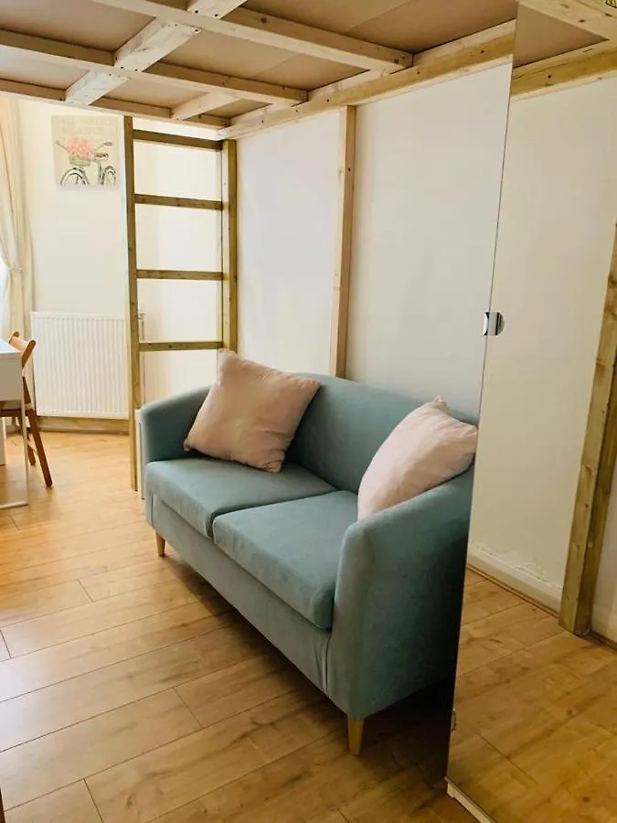 Edinburgh Central Apartment